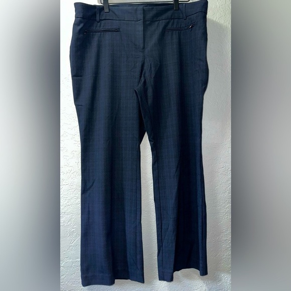 Van Heusen Women's Stretch Extensible Dress Pants - Picture 1 of 8